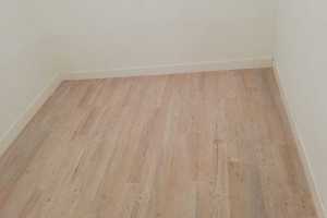 indoor-laminate-yuen long-with staircase